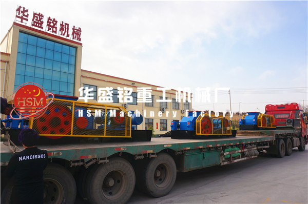 610x400型對輥破碎機(jī)三臺(tái)連發(fā)